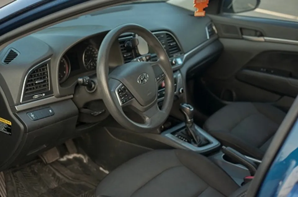 Hyundai Elantra 2017 photo 4