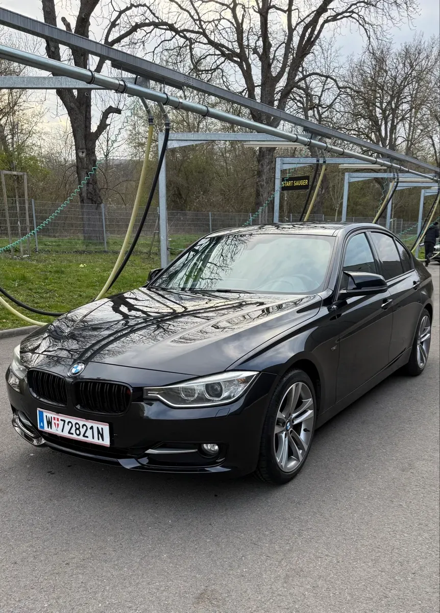 BMW 3 Series 2012 photo 3