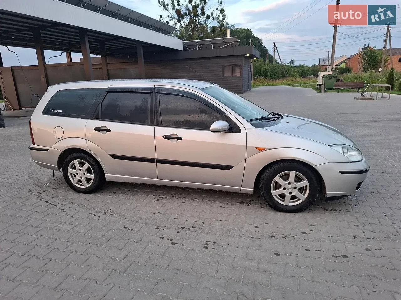 Ford Focus 2002 photo 3
