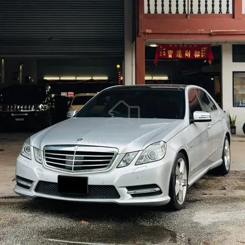 Mercedes-Benz E250