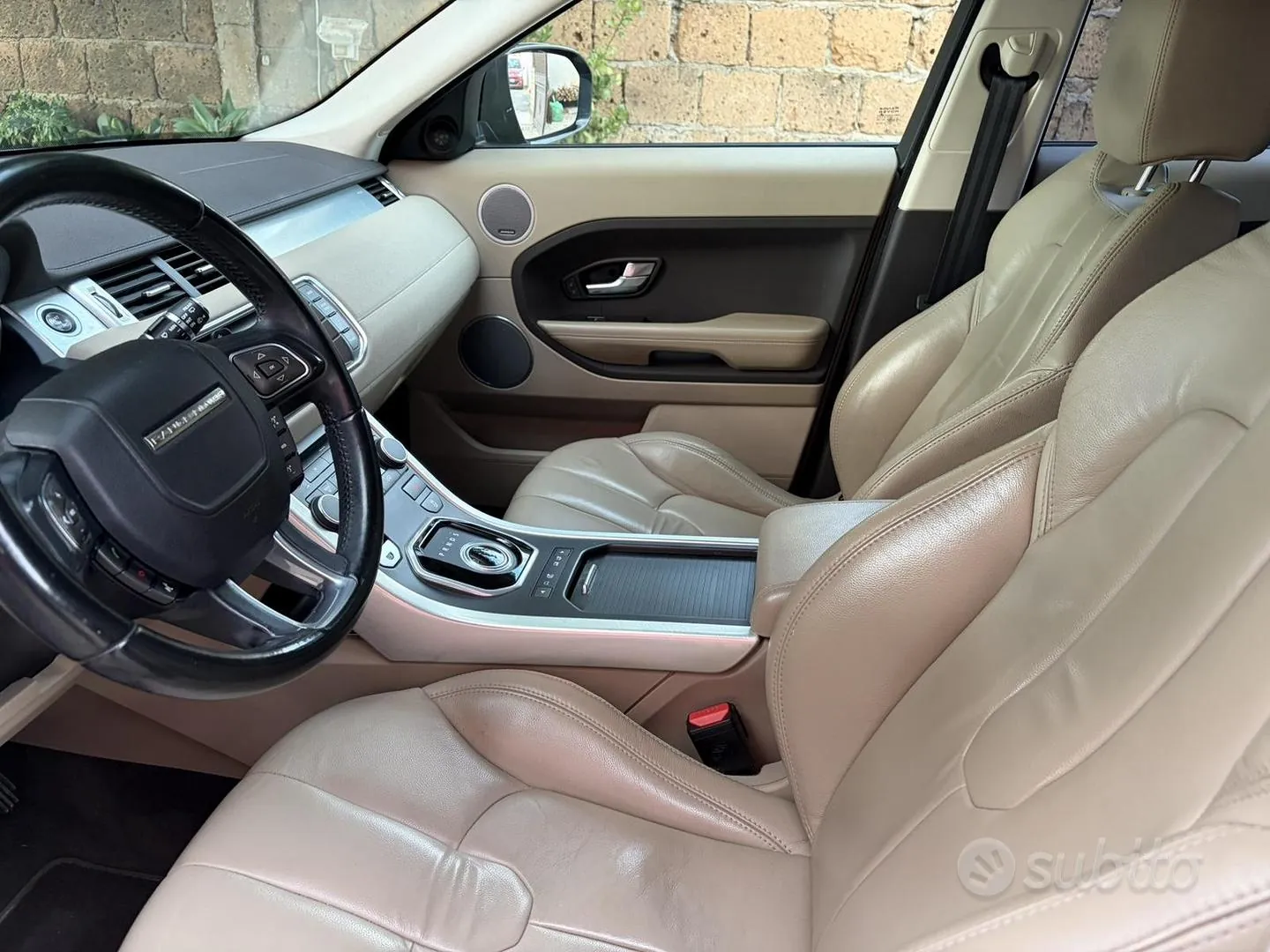 Land Rover Range Rover Evoque 2012 photo 5