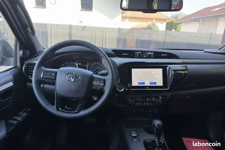 Toyota Hilux 2026 photo 3