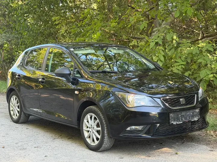 Seat Ibiza 2012 photo 3