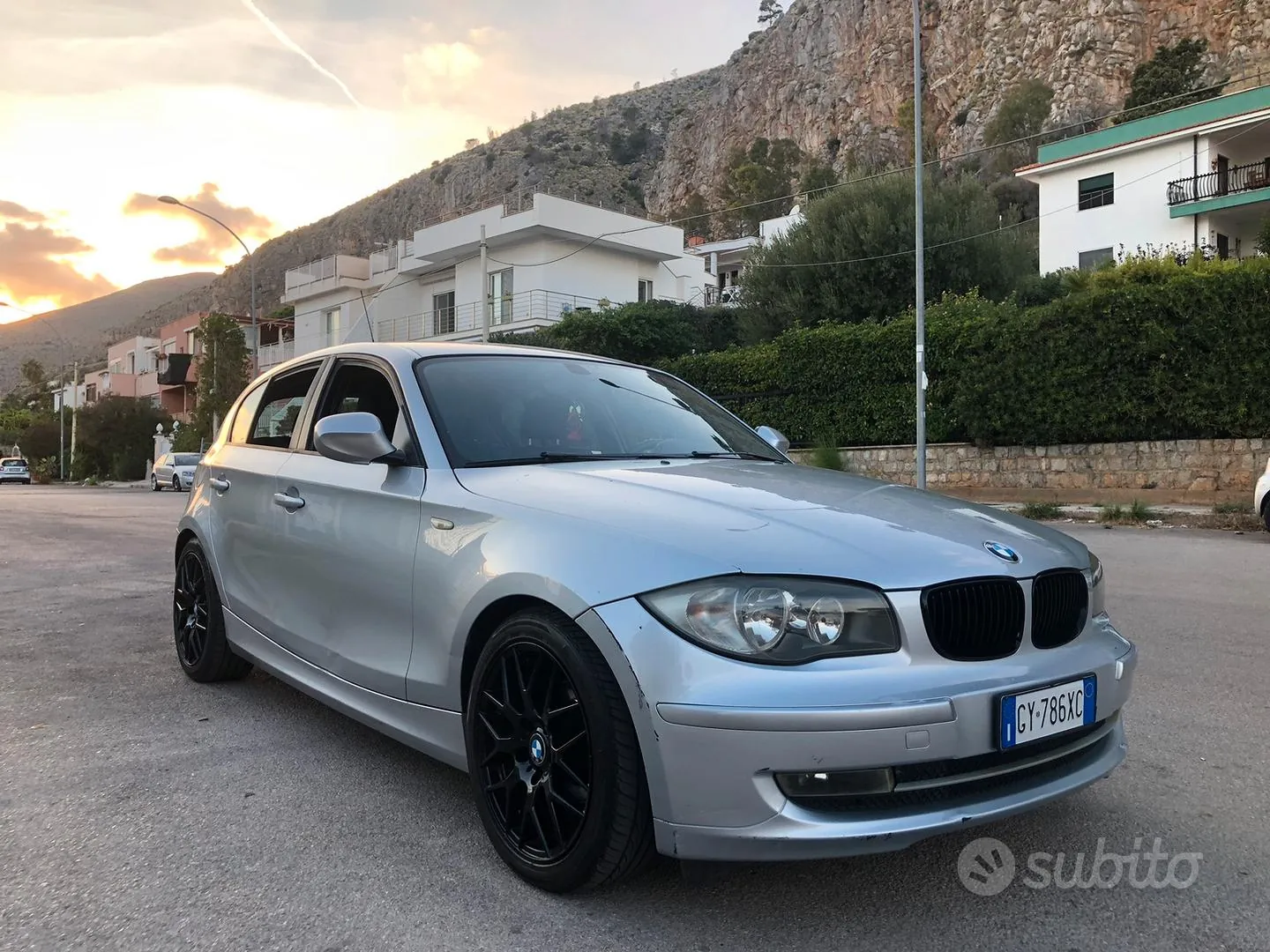 BMW 1 Series 2011 photo 2