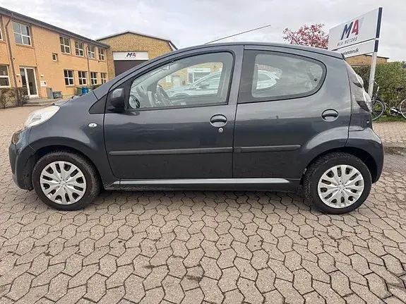 Citroen C1 2013 photo 2