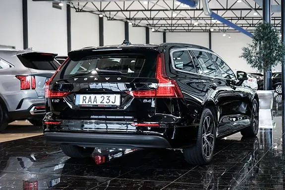 Volvo V60 2023 photo 5