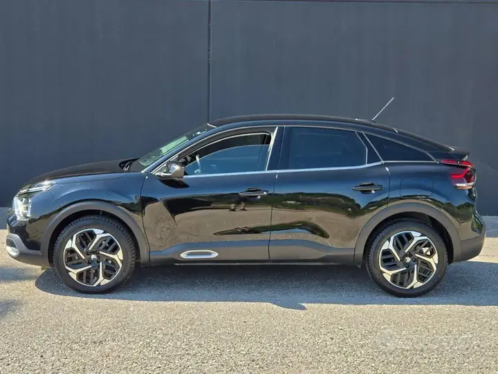 Citroen C4 2023 photo 2
