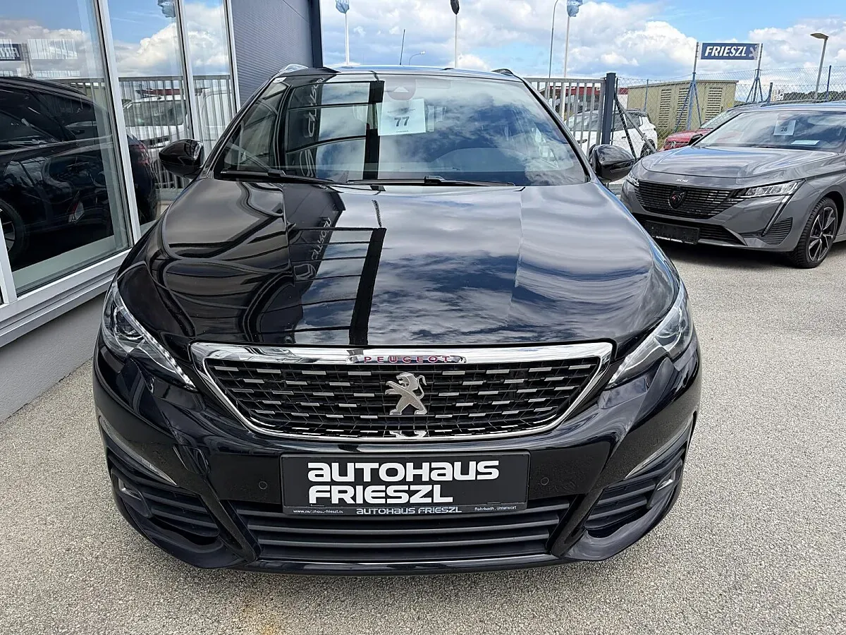 Peugeot 308 2018 photo 2