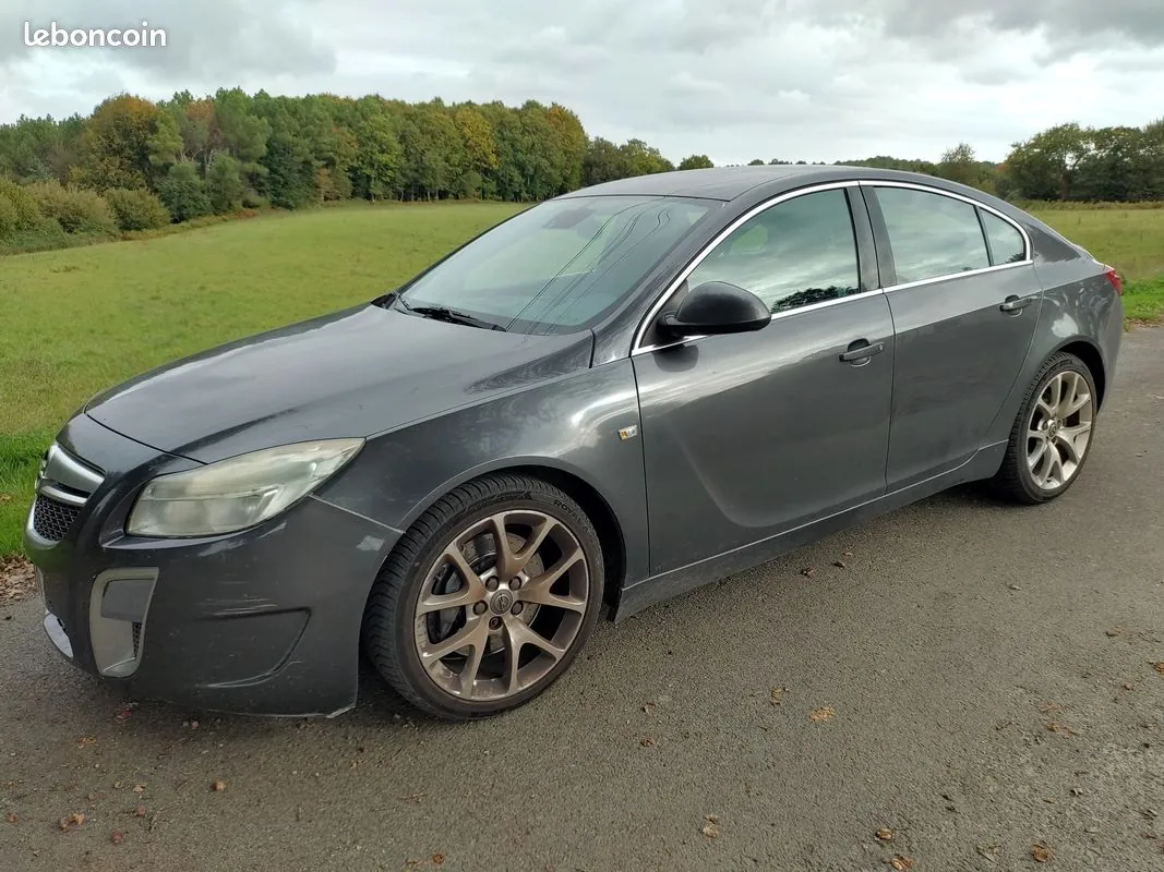 Opel Insignia 2010 photo 2