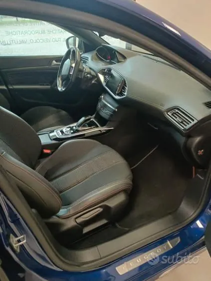 Peugeot 308 2019 photo 3