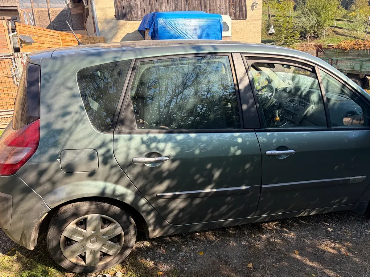 Renault Scenic 2004 photo 3