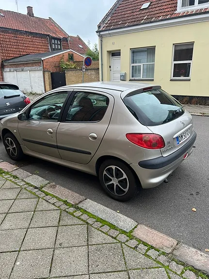Peugeot 206 2004 photo 3