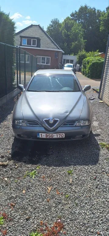 Alfa Romeo 166
