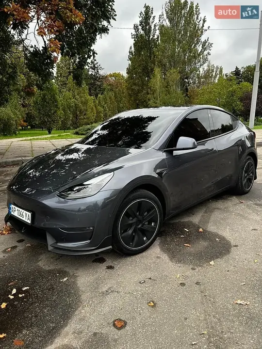 Tesla Model Y 2021 photo 2