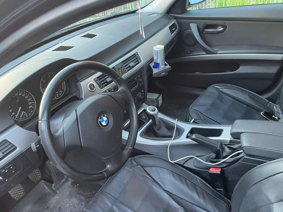 BMW 3 Series 2006 photo 2