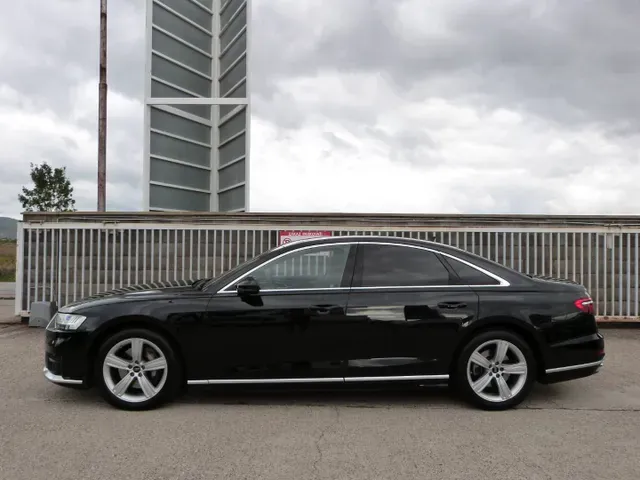 Audi A8 2019 photo 4