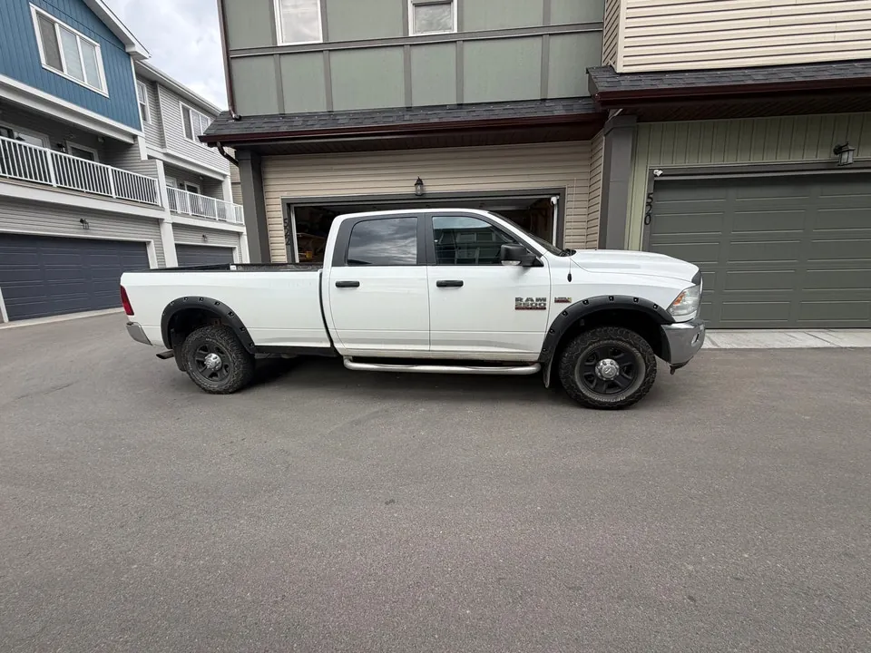 Dodge Ram 2500 2015 photo 2
