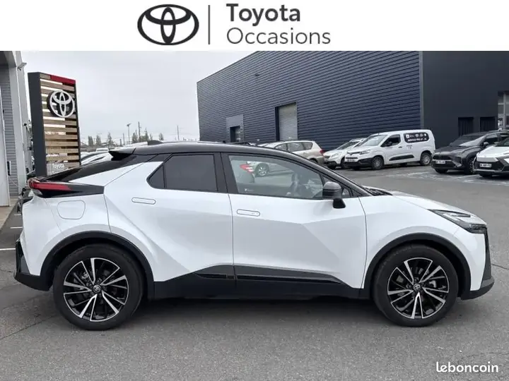 Toyota C-Hr 2025 photo 5
