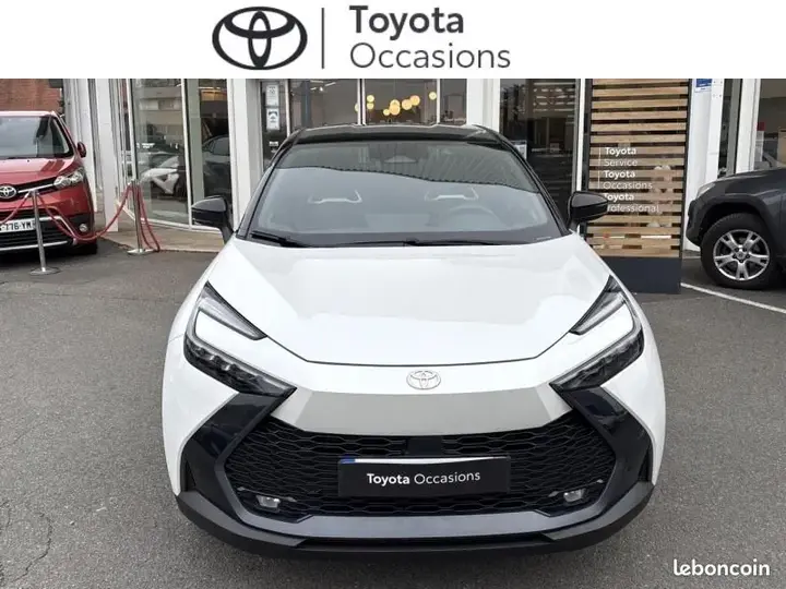 Toyota C-Hr 2025 photo 3
