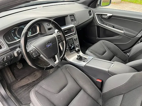 Volvo V60 2014 photo 4