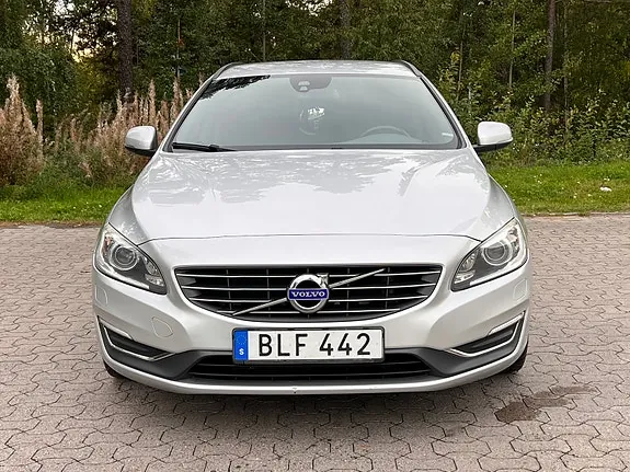 Volvo V60 2014 photo 3