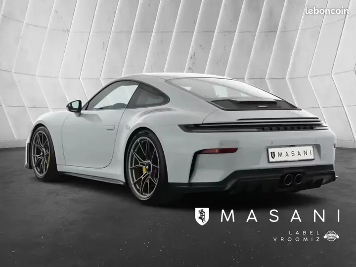 Porsche 911 2025 photo 3
