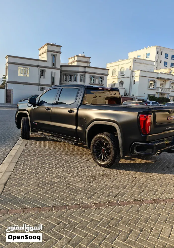 GMC Sierra 2022 photo 2