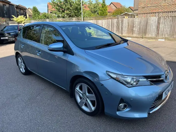 Toyota Auris