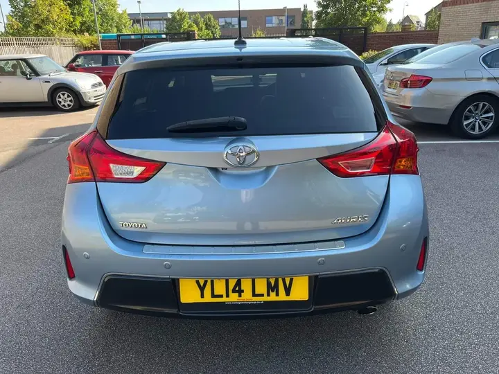 Toyota Auris 2014 photo 4