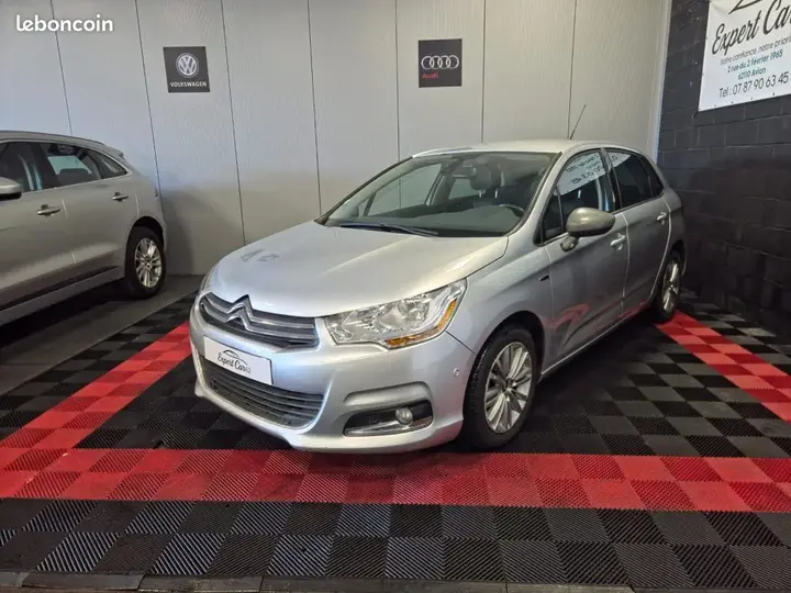 Citroen C4 2011 photo 2