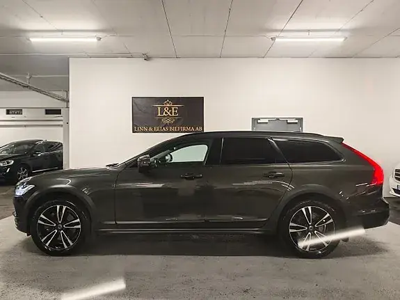 Volvo V90 Cross Country 2018 photo 4