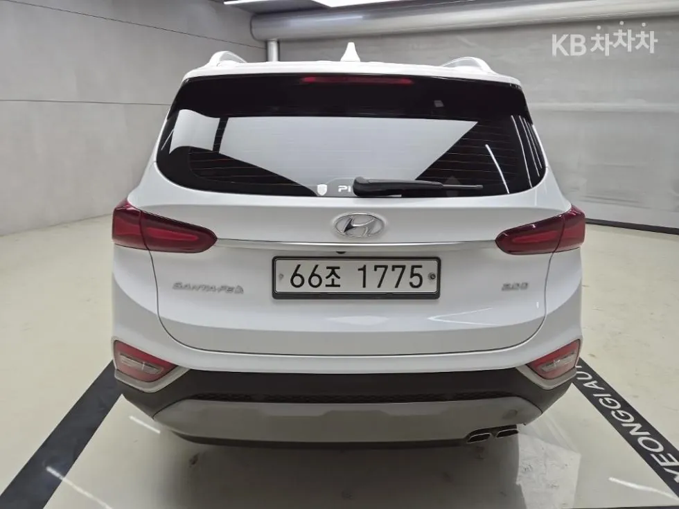 Hyundai Santa Fe 2019 photo 3