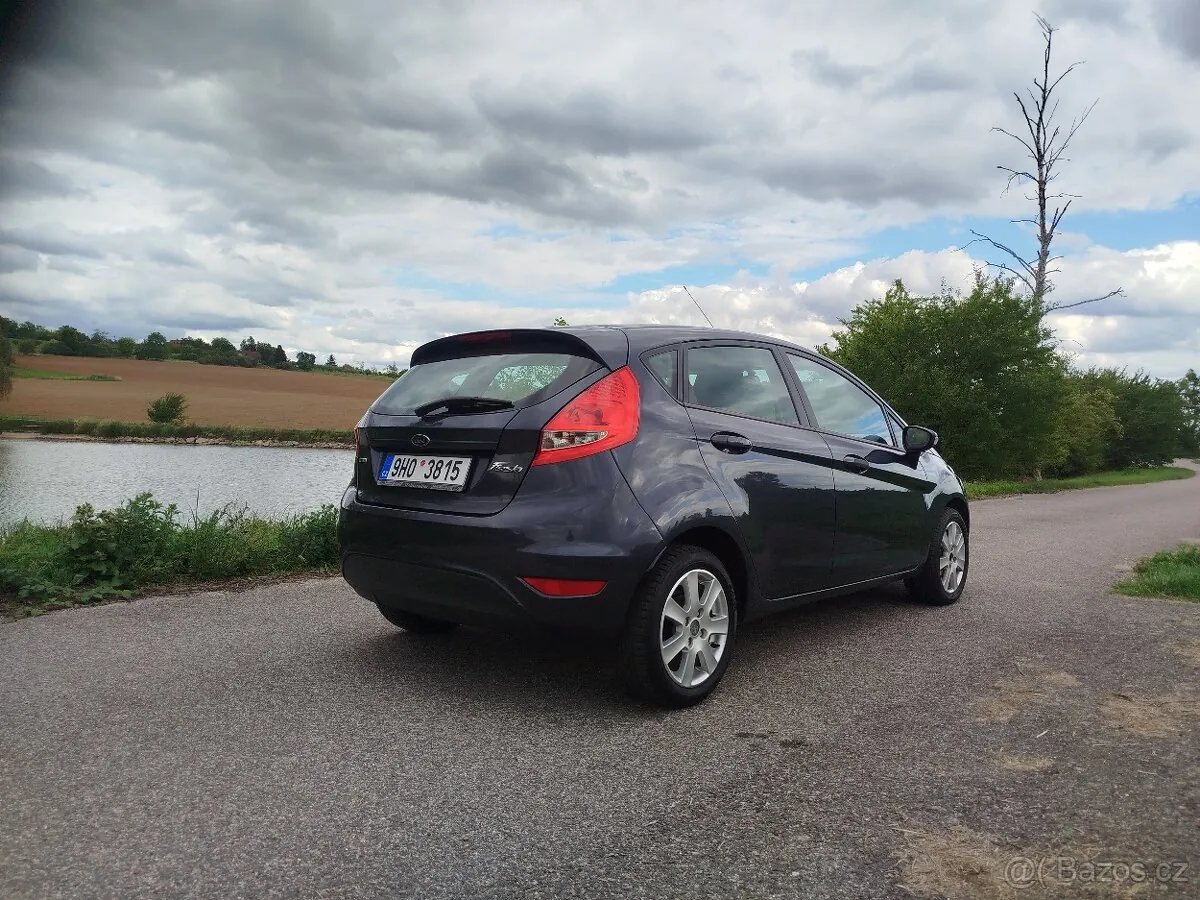 Ford Fiesta 2009 photo 3
