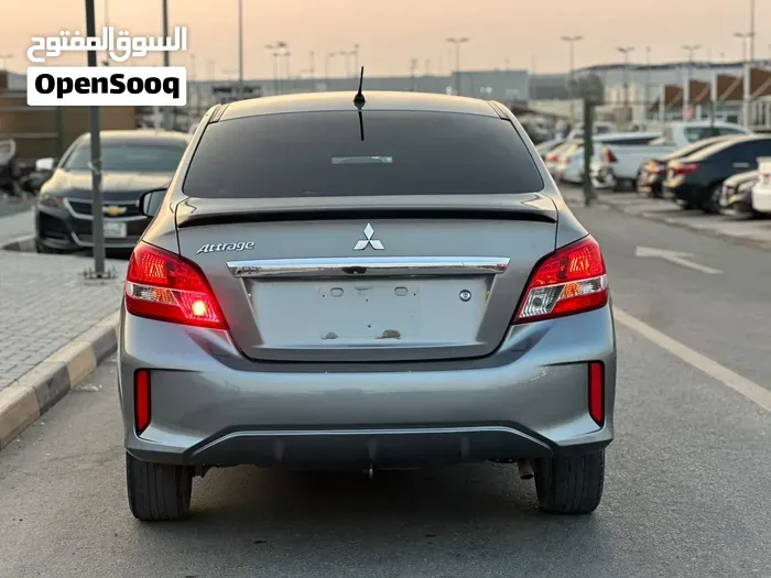 Mitsubishi Attrage Gls 2023 photo 2