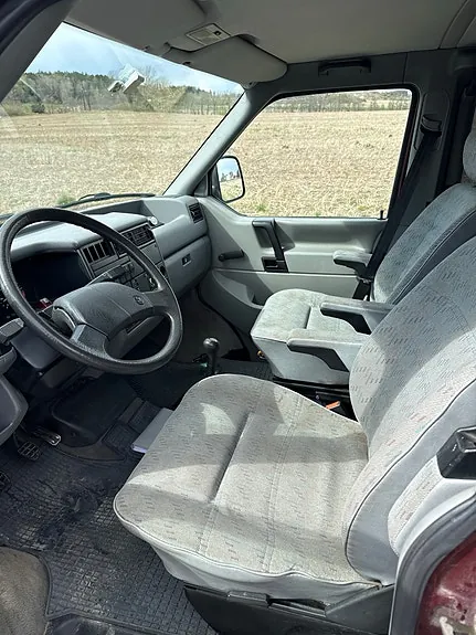 Volkswagen Caravelle 1995 photo 2