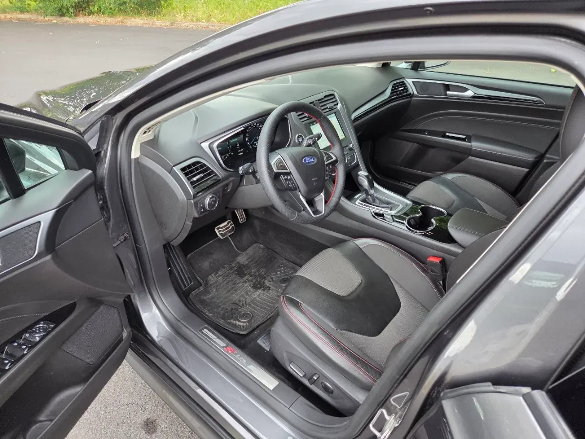 Ford Mondeo 2017 photo 3