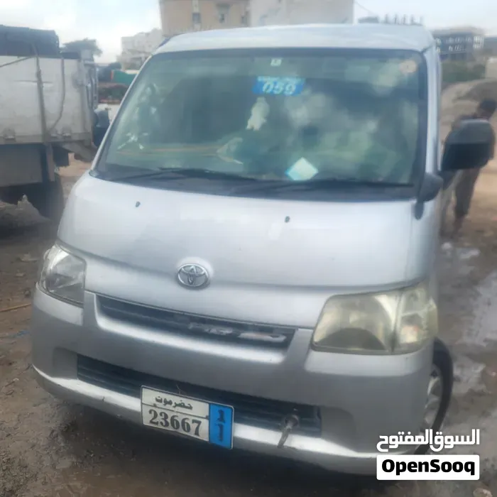 Toyota Bus - Van 2014 photo 4