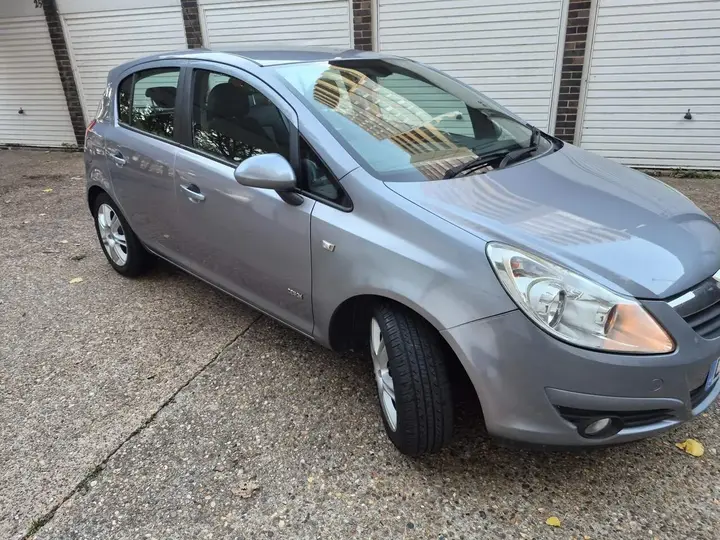 Vauxhall Corsa 2009 photo 3