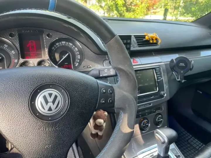 Volkswagen Passat 2006 photo 2
