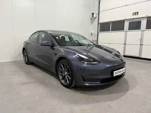 Tesla Model 3 2022 photo 4