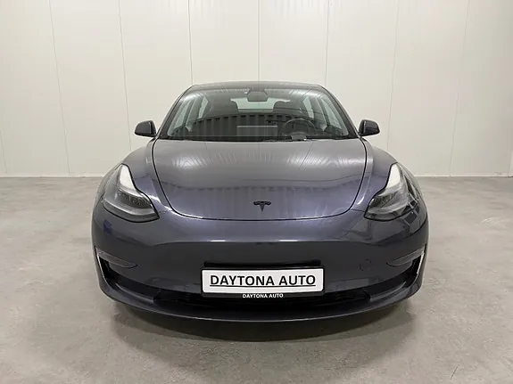 Tesla Model 3 2022 photo 3