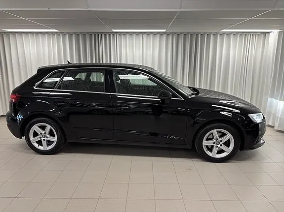 Audi A3 2020 photo 2