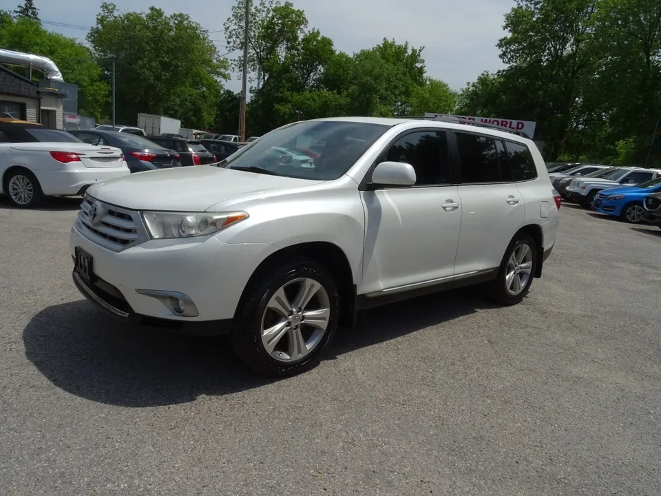 Toyota Highlander 2013 photo 2