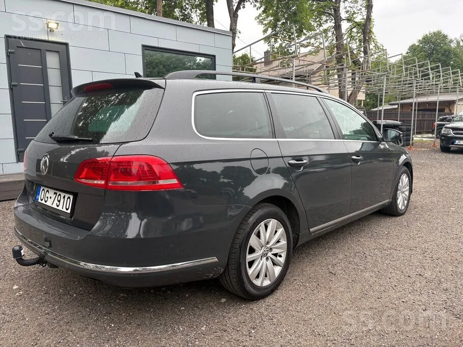 Volkswagen Passat 2011 photo 4
