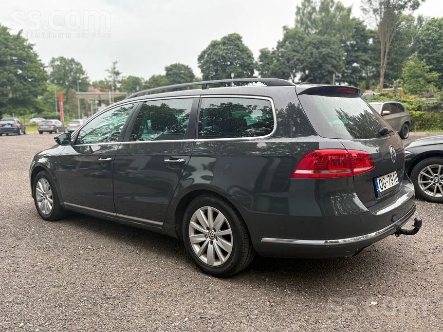 Volkswagen Passat 2011 photo 3