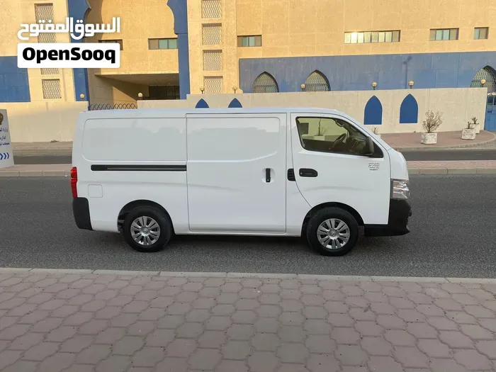 Nissan Urvan 2021 photo 3