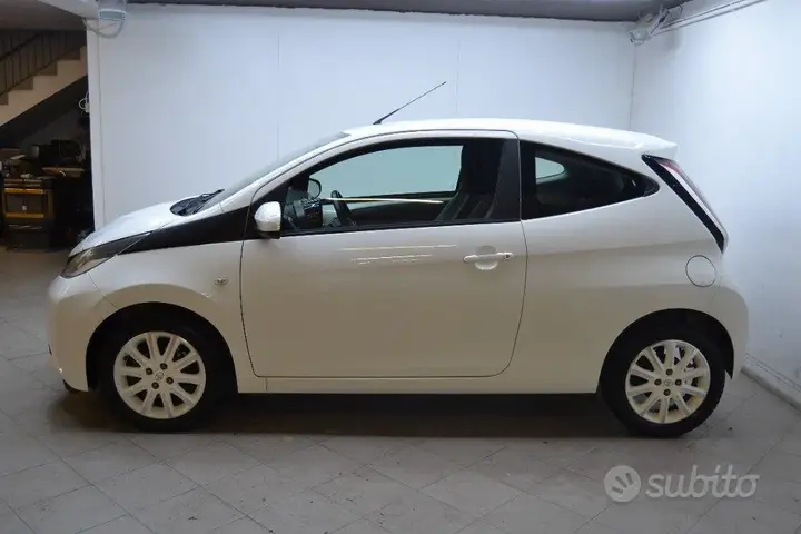 Toyota Aygo 2015 photo 3