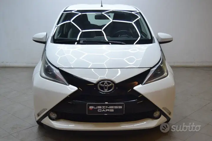 Toyota Aygo 2015 photo 2