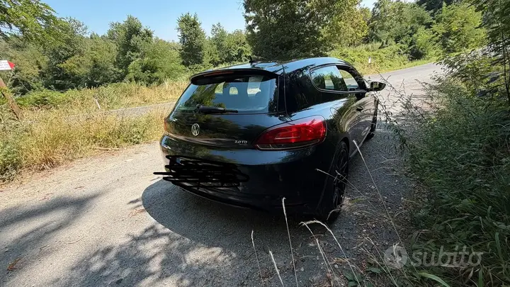 Volkswagen Scirocco 2011 photo 2