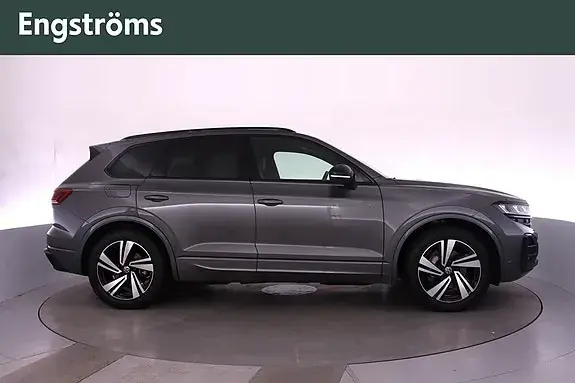 Volkswagen Touareg 2026 photo 2